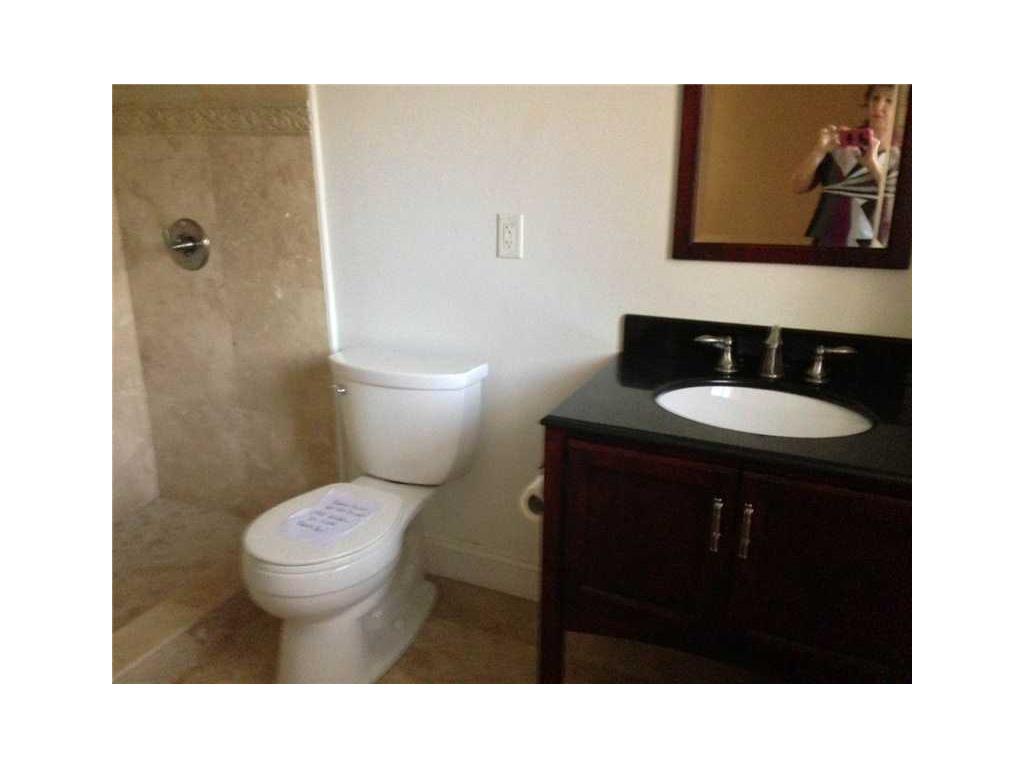 715 Banyan Road Vero Beach, FL 32963 - Photo 13 of 21 Gallery Image 13
