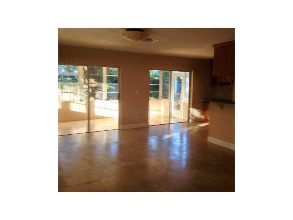 715 Banyan Road Vero Beach, FL 32963 - Photo 7 of 21 Gallery Image 7