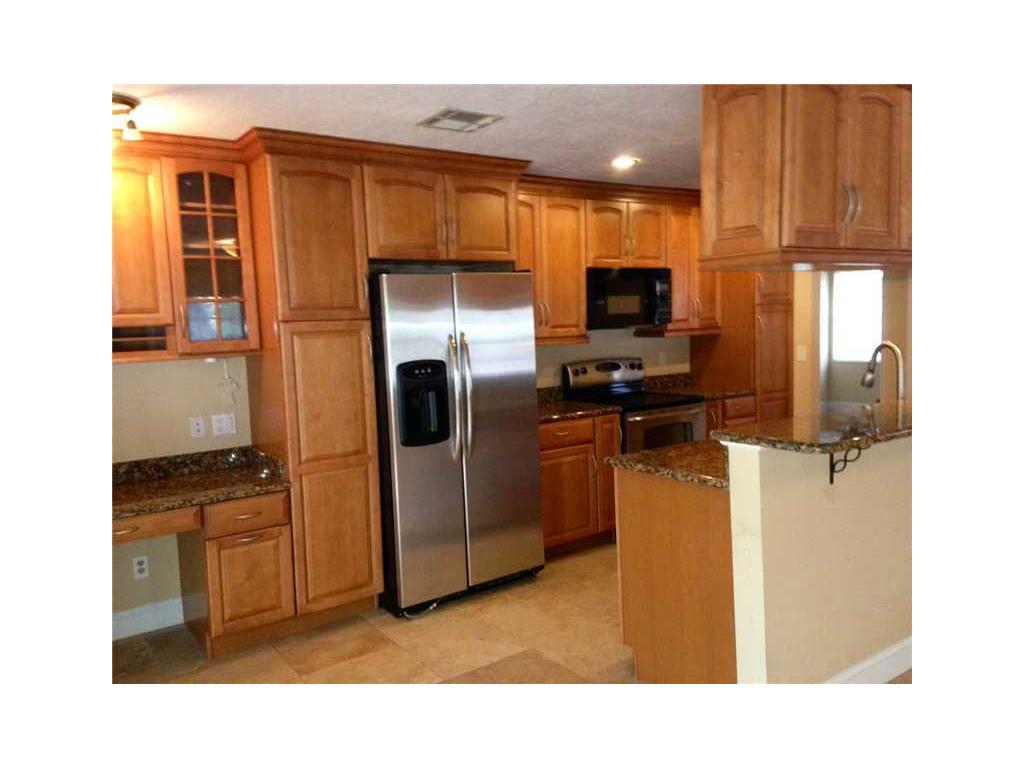 715 Banyan Road Vero Beach, FL 32963 - Photo 9 of 21 Gallery Image 9