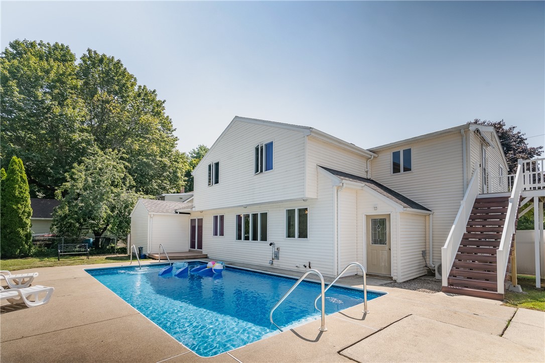 65 Seamans Street Woonsocket, RI 02895 - Photo 3 of 27 Gallery Image 3