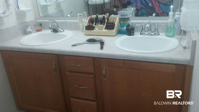 8451 Kendall Court Mobile, AL 36695 - Photo 19 of 33 Double vanities and a separate private water closet!!