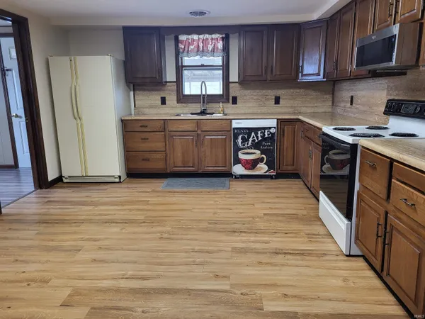 $183,000 | 3518 South Valley Avenue, Marion, IN 46953