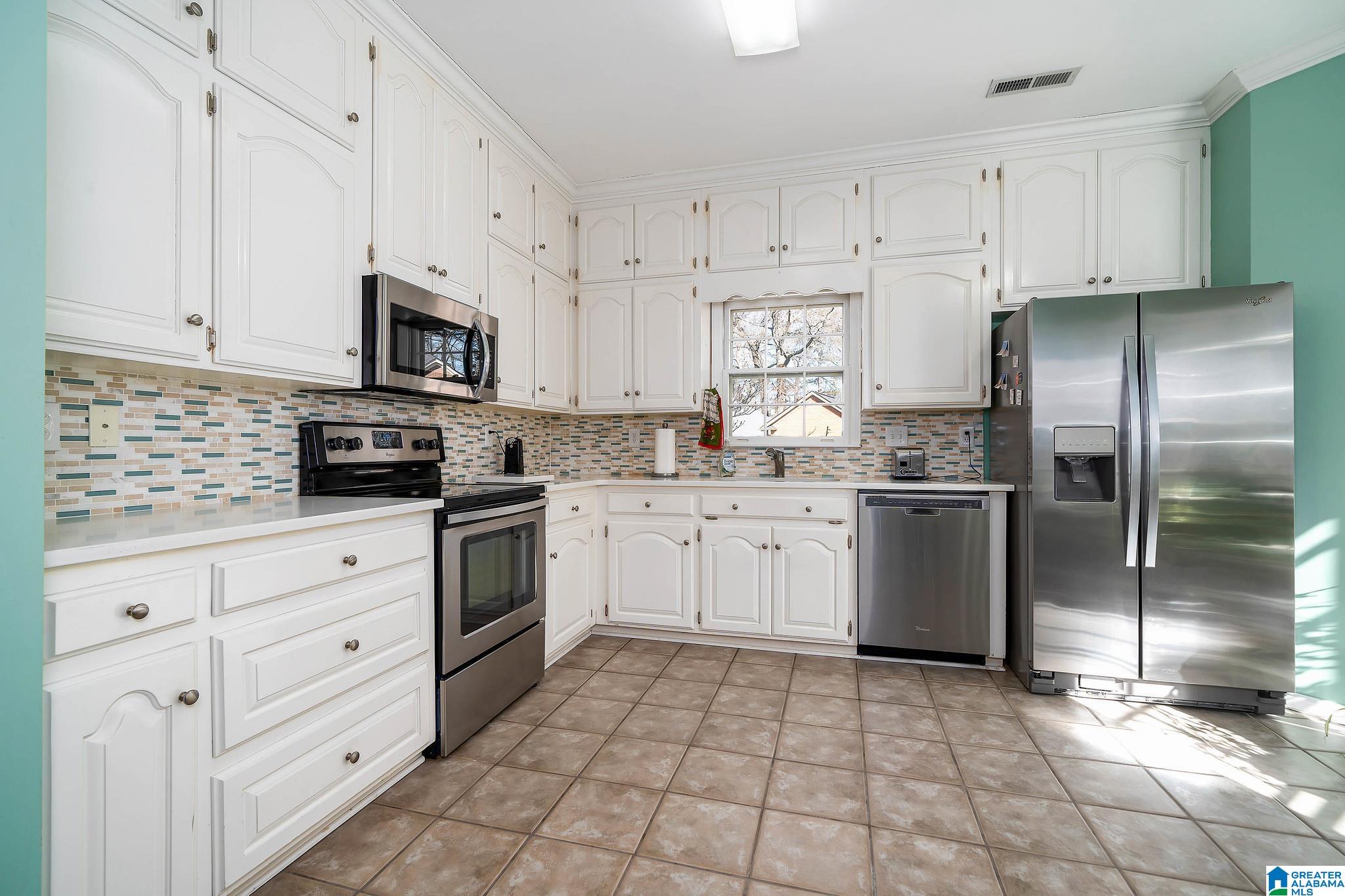 3316 Timber Ridge Drive Birmingham, AL 35243 - Photo 10 of 22