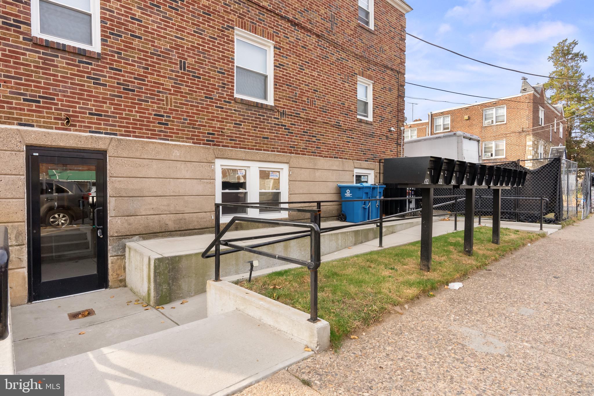 5160 D Street, Unit 2 Philadelphia, PA 19120 - Photo 20 of 23 a view of a chairs with a table and chairs