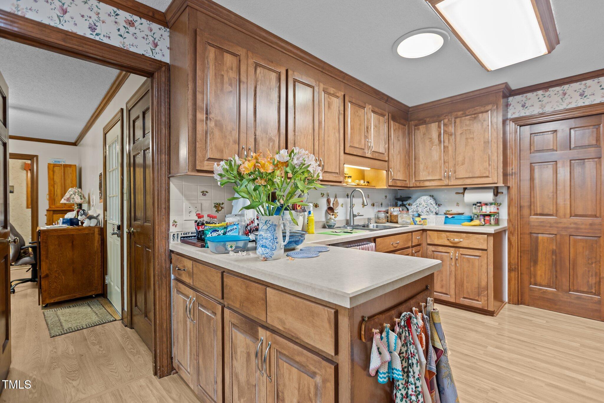 2836 Mattlyn Court Raleigh, NC 27613 - Photo 12 of 45 8a