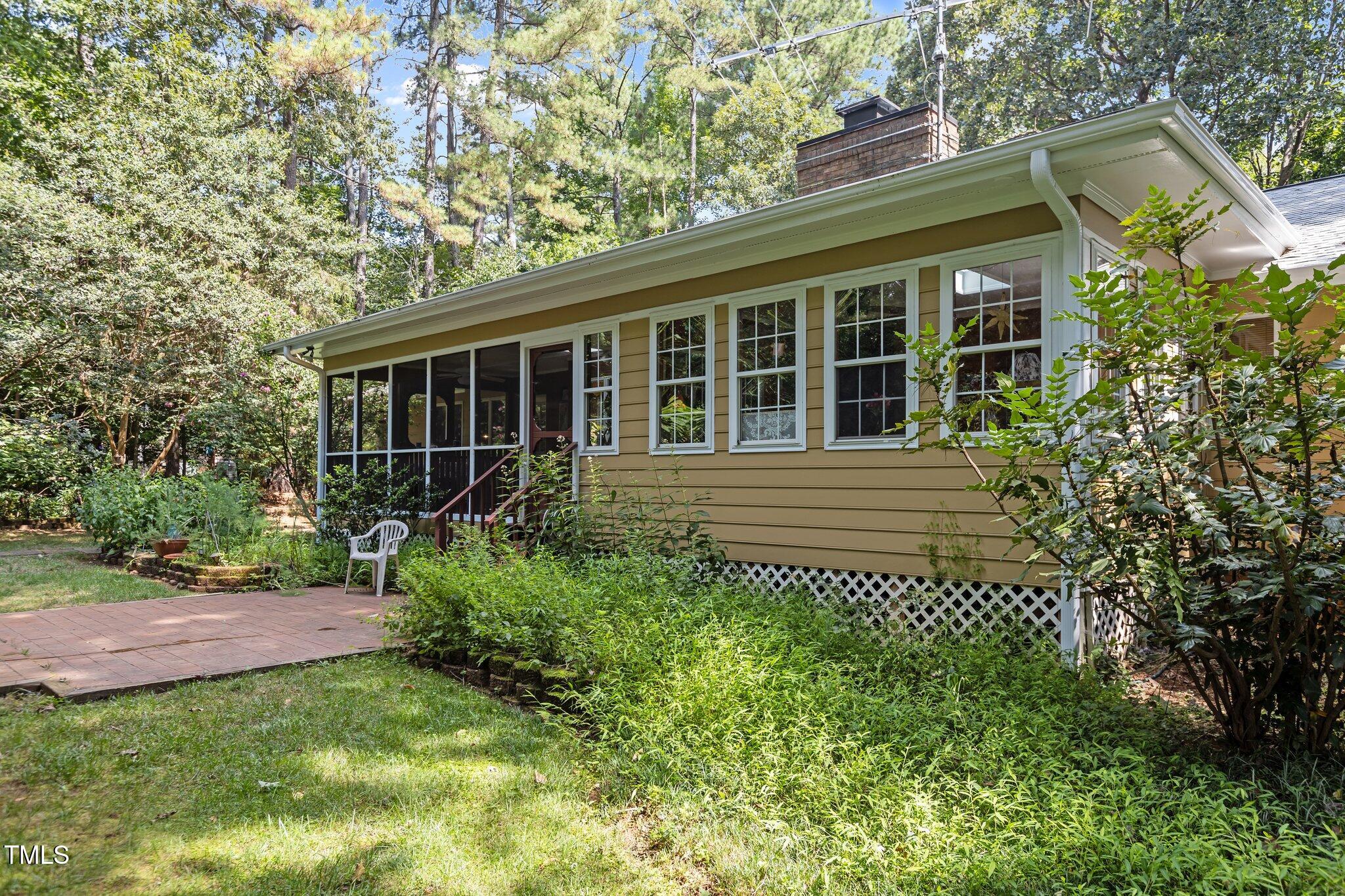 2836 Mattlyn Court Raleigh, NC 27613 - Photo 9 of 45 7b