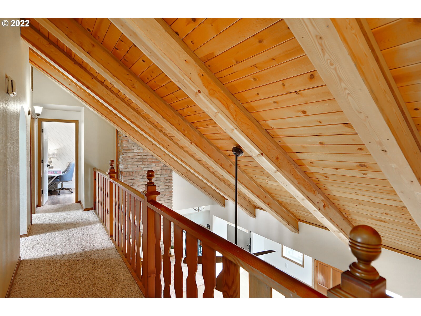 14997 Orchard Knob Road Dallas, OR 97338 - Photo 12 of 32 a view of a balcony