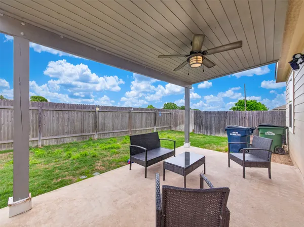 $215,000 | 109 Rainey Drive, Jarrell, TX 76537