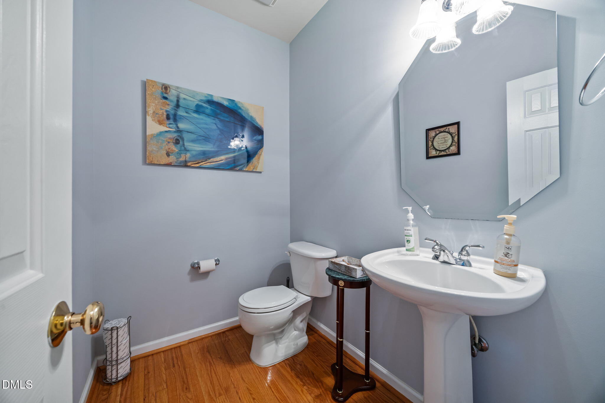 6 Upton Court Durham, NC 27713 - Photo 17 of 42 Bath down