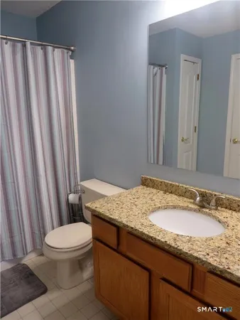 $2,550 | 68 Virginia Avenue, Unit 10, Danbury, CT 06810