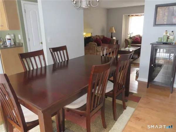 $2,550 | 68 Virginia Avenue, Unit 10, Danbury, CT 06810