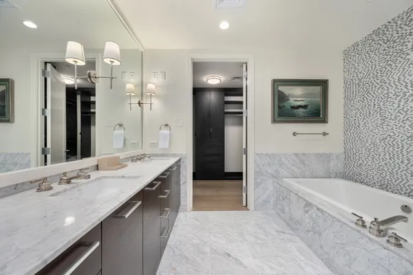 $1,700,000 | 200 Congress Avenue, Unit 26C, Austin, TX 78701
