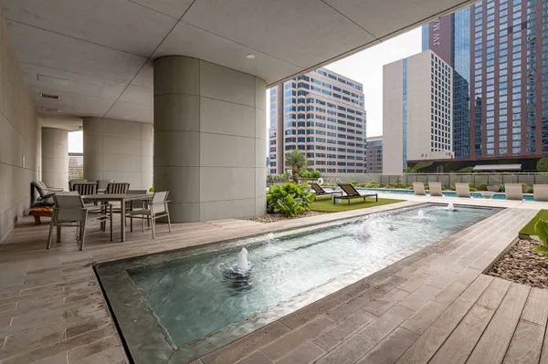 $1,700,000 | 200 Congress Avenue, Unit 26C, Austin, TX 78701