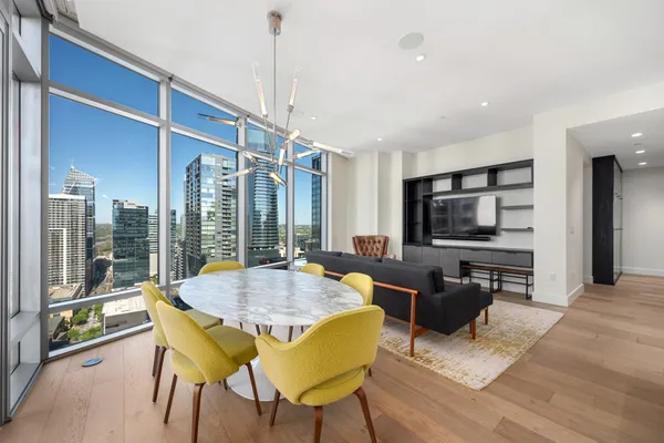 $1,700,000 | 200 Congress Avenue, Unit 26C, Austin, TX 78701