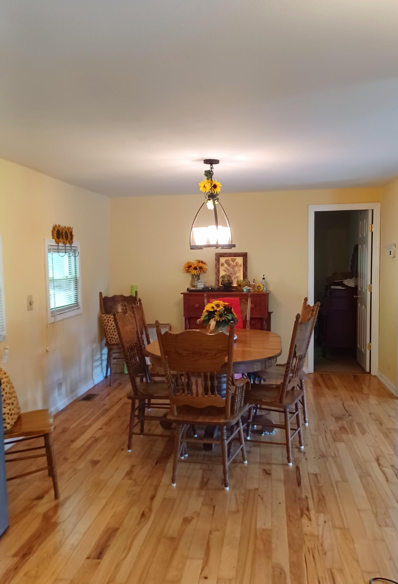 4858 Kennedy Bridge Road Lancaster, KY 40444 - Photo 15 of 53 Dining room