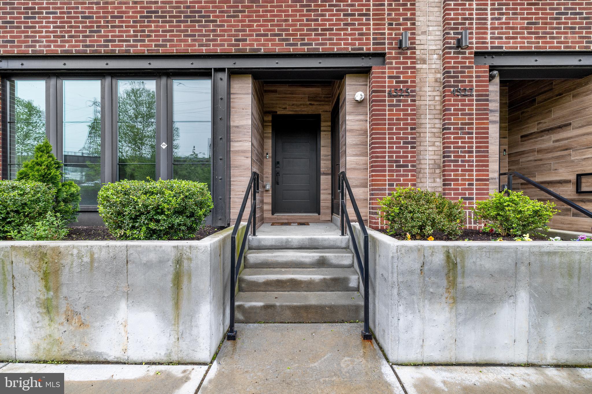 4525 Riverside Way Philadelphia, PA 19127 - Photo 1 of 41 Gallery Image 1