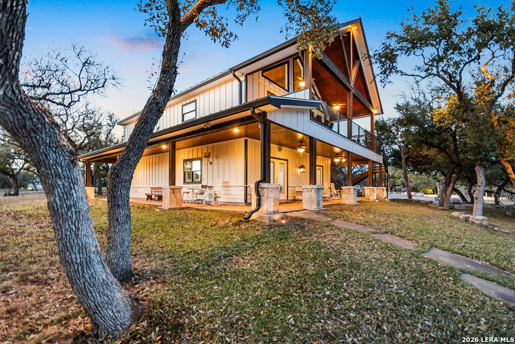 292 Fossil Ridge Boerne, TX 78006 - Photo 136 of 144 a backyard of a house with lots of green space
