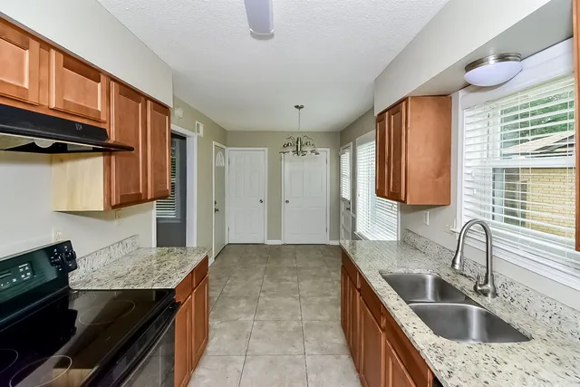 $1,320 | 3243 Holly Berry Drive, Memphis, TN 38118