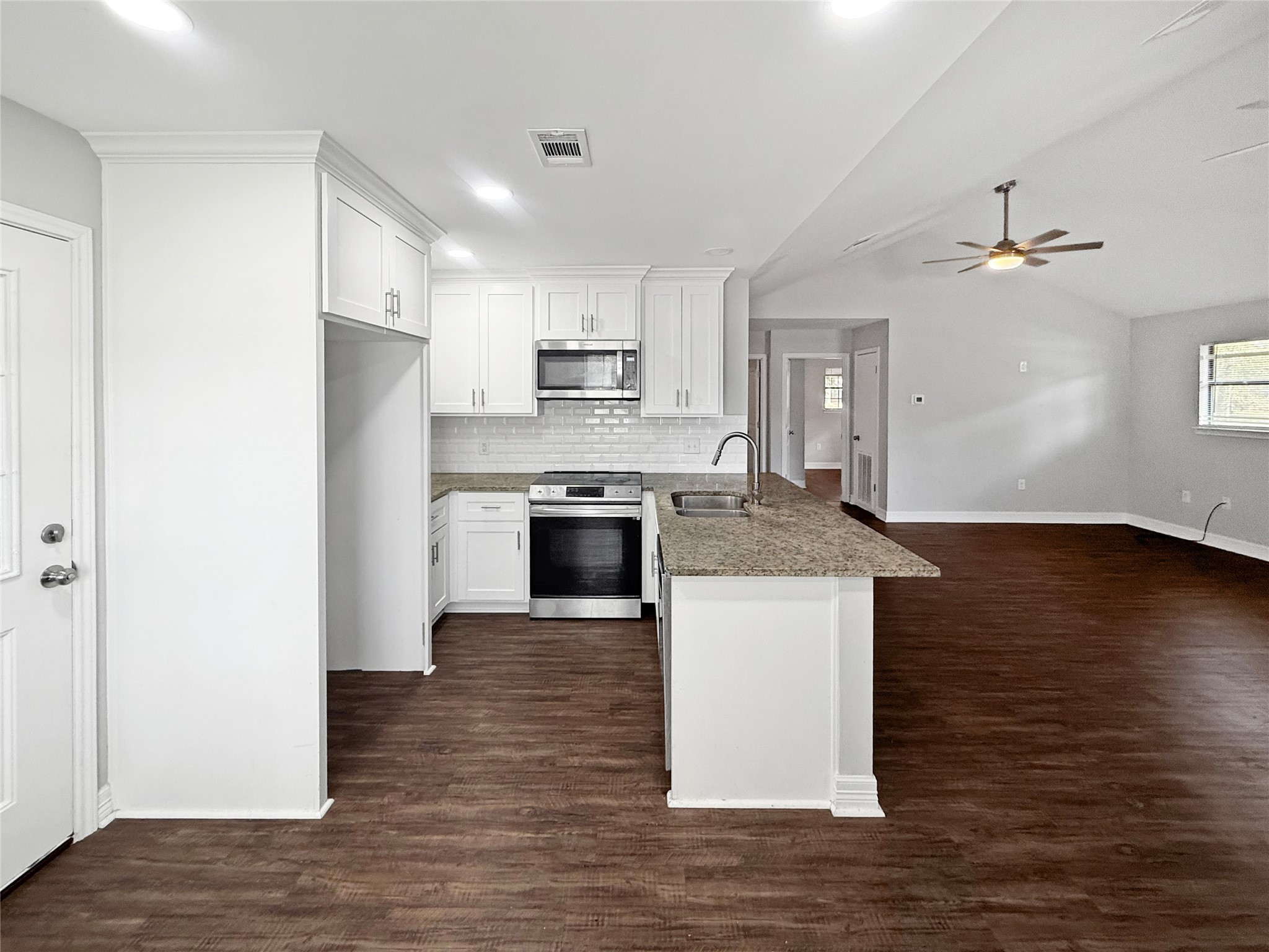 580 West Chance Cutoff Lumberton, TX 77657 - Photo 9 of 24