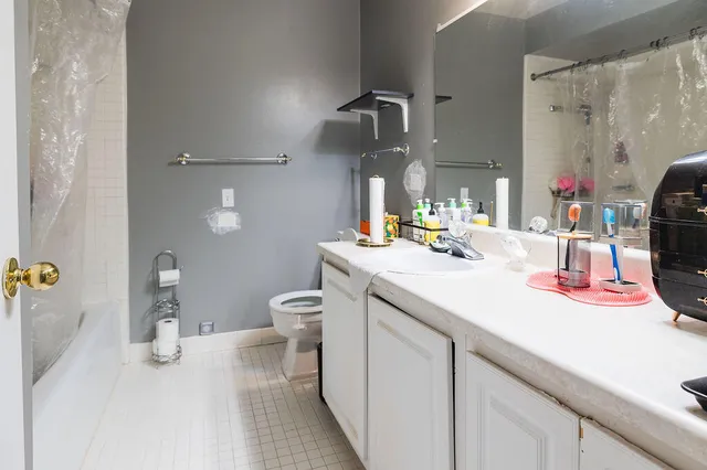 $180,000 | 16260 Mayfair Drive, Unit 102, Southfield, MI 48075