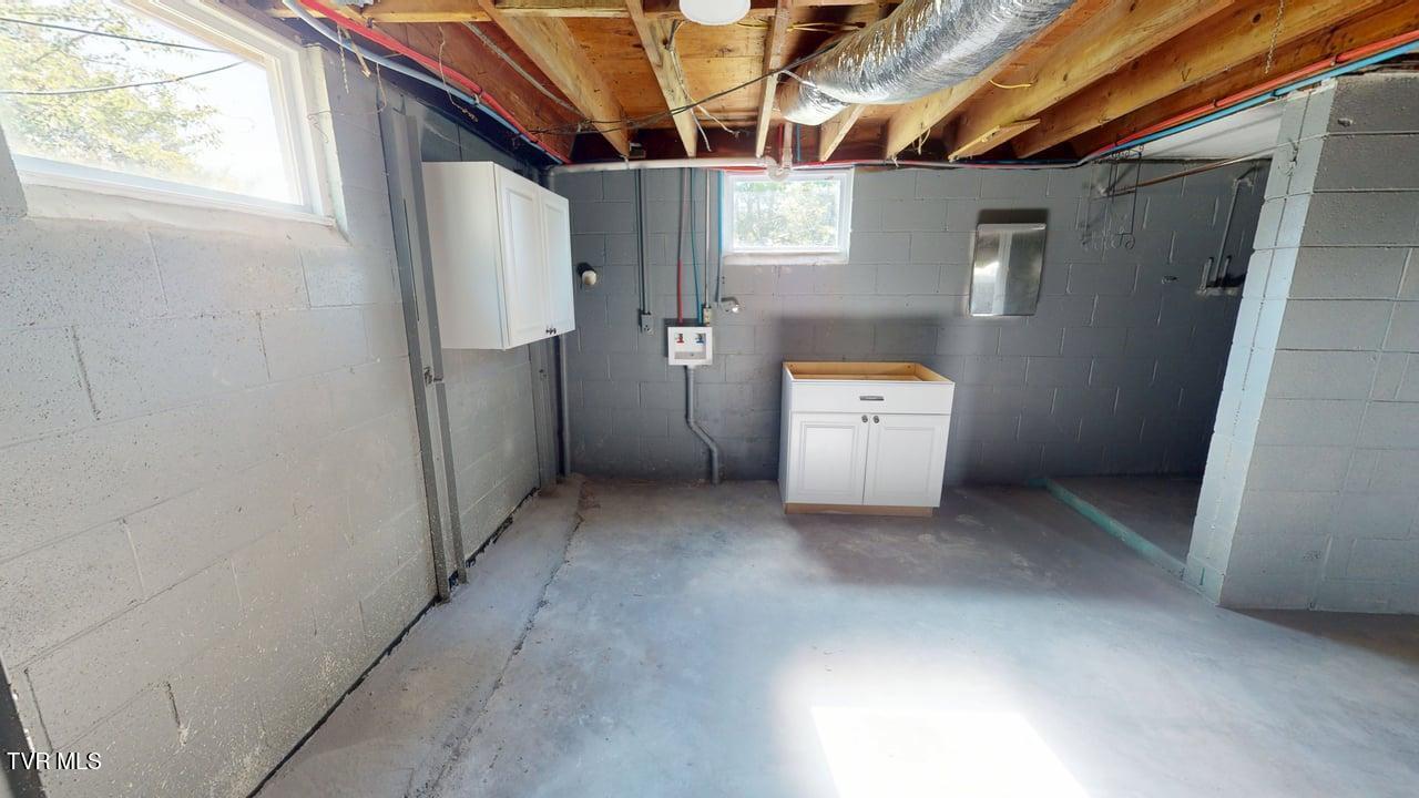 231 Guthries Gap Road Bulls Gap, TN 37711 - Photo 16 of 70 231-Guthries-Gap-Rd-JV-09192025_091035