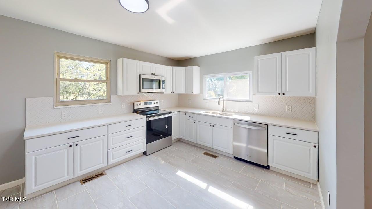 231 Guthries Gap Road Bulls Gap, TN 37711 - Photo 4 of 70 231-Guthries-Gap-Rd-JV-Kitchen 1