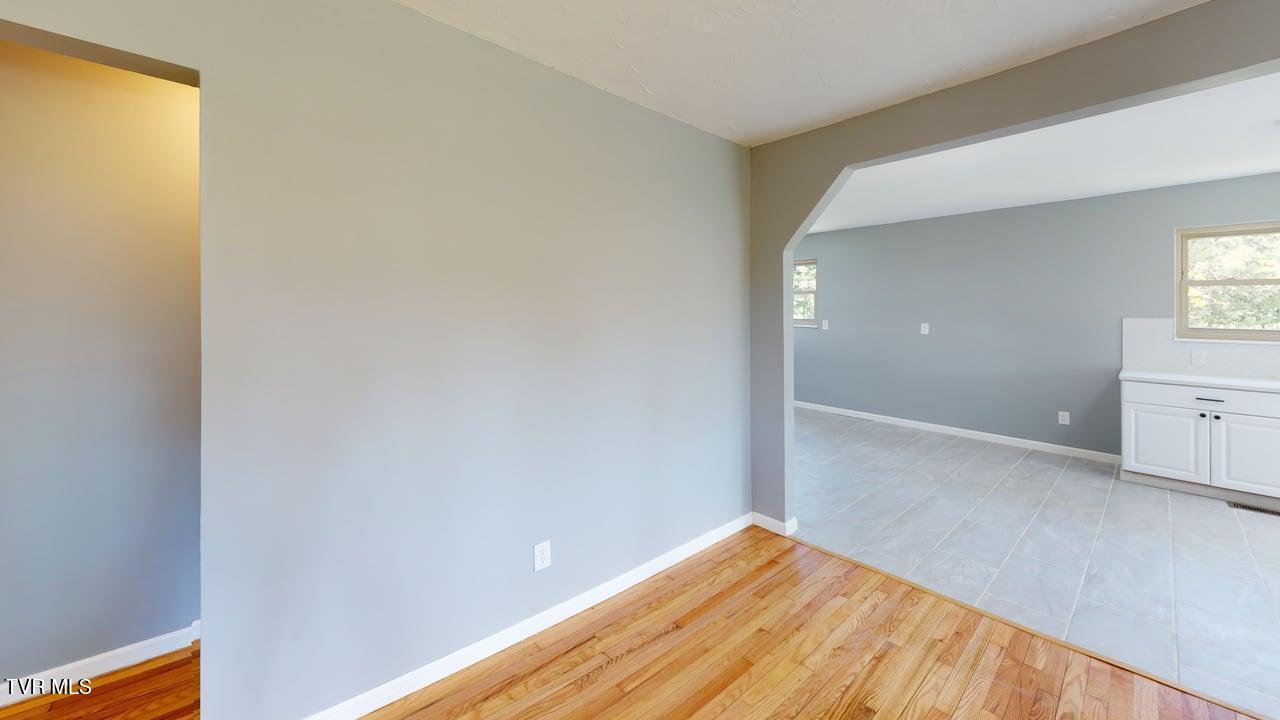 231 Guthries Gap Road Bulls Gap, TN 37711 - Photo 7 of 70 231-Guthries-Gap-Rd-JV-Living-Room