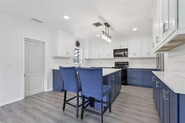 $459,000 | 1009 Black Knight Drive, Valrico, FL 33594