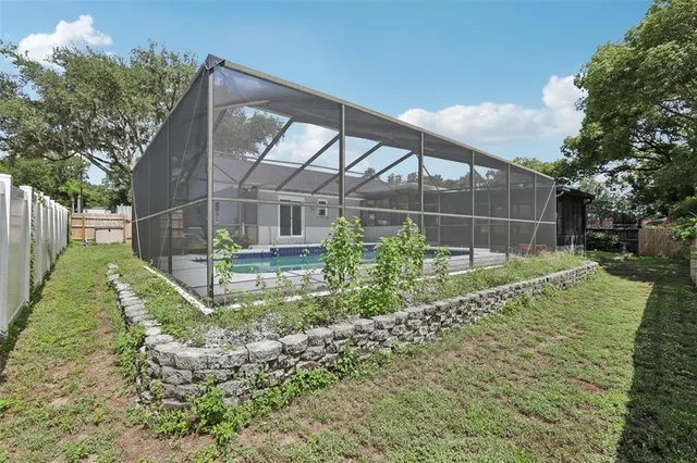 $471,000 | 1009 Black Knight Drive, Valrico, FL 33594