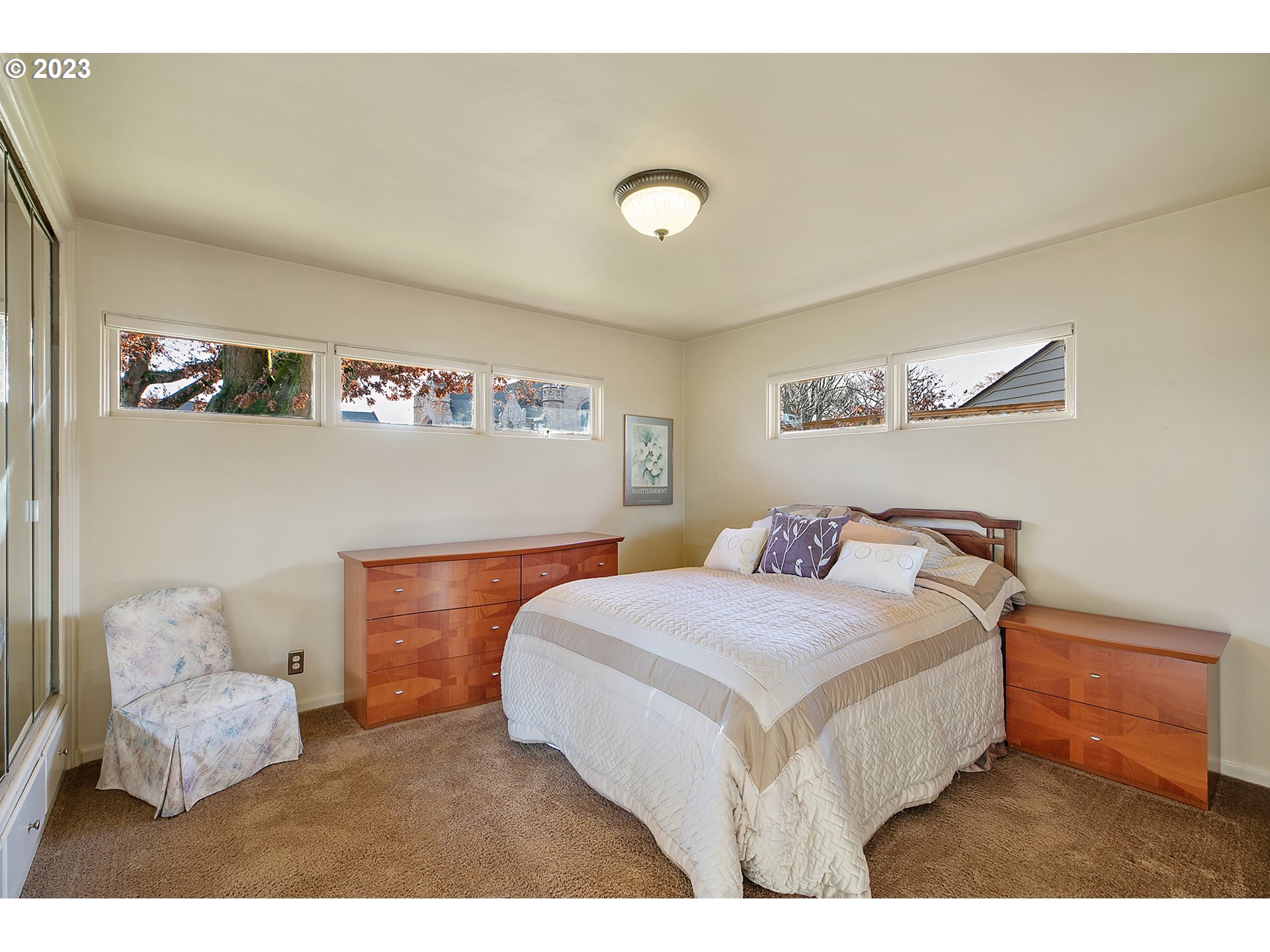 2316 Washington Way Longview, WA 98632 - Photo 20 of 31 a bedroom with a bed and a couch