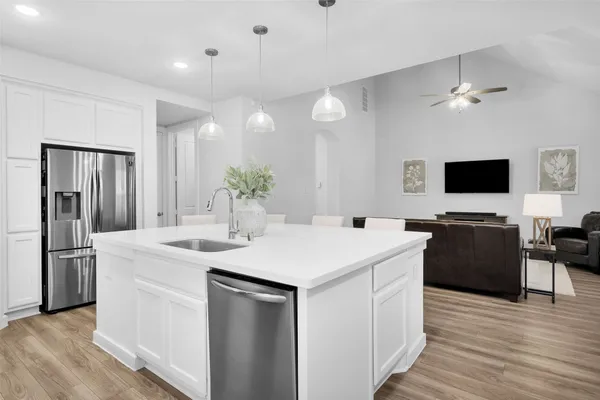 $2,800 | 440 Flowering Lotus Court, Conroe, TX 77318