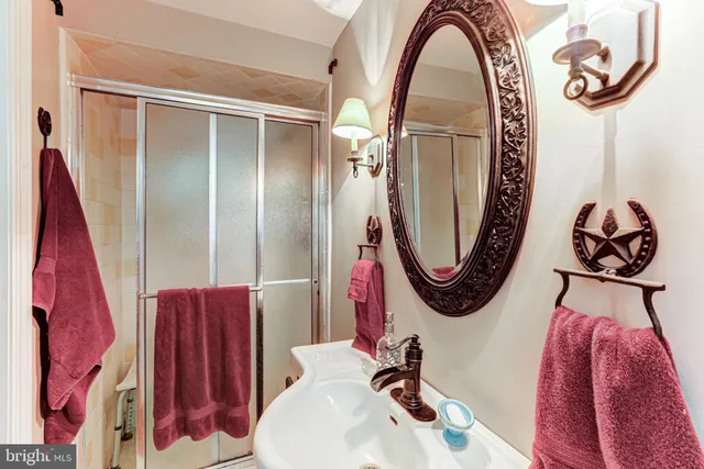 $1,050,000 | 1427 Flint Hill Road, Landenberg, PA 19350