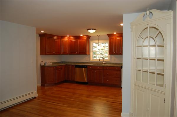 54 Columbine Road Milton, MA 02186 - Photo 4 of 16 Gallery Image 4