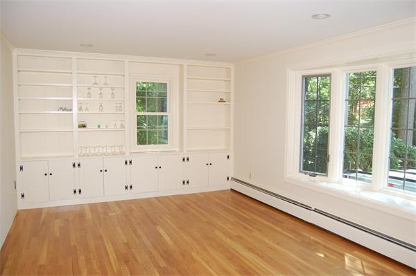 54 Columbine Road Milton, MA 02186 - Photo 6 of 16 Gallery Image 6