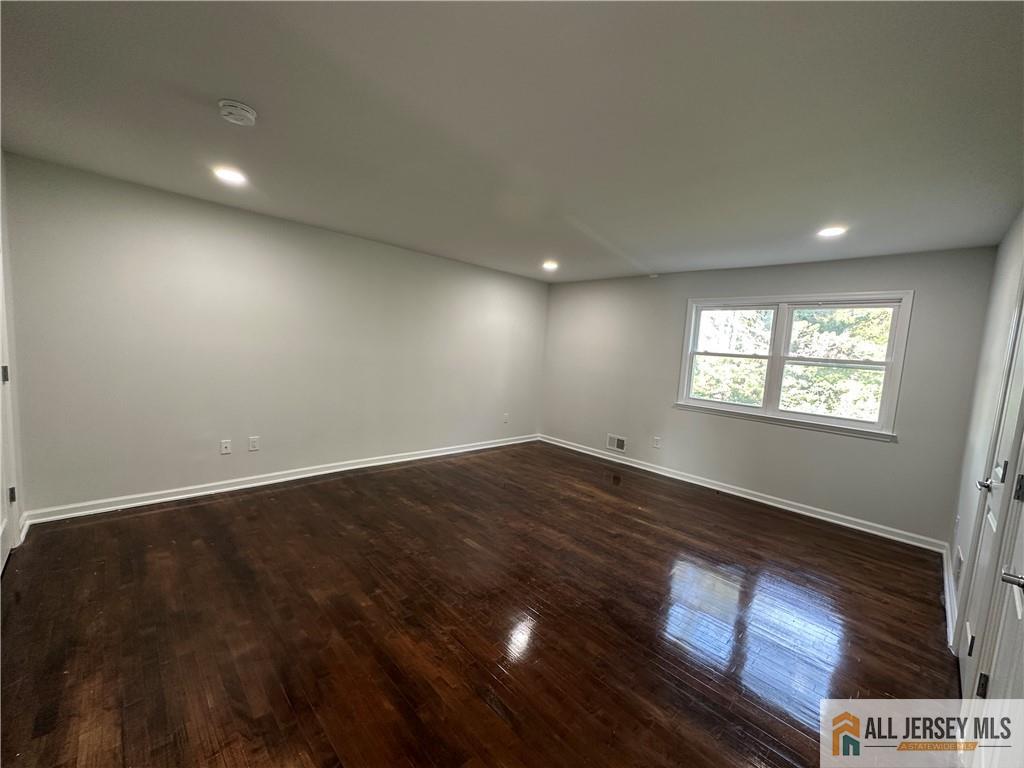 3206 Hana Road Edison, NJ 08817 - Photo 19 of 72 Gallery Image 19