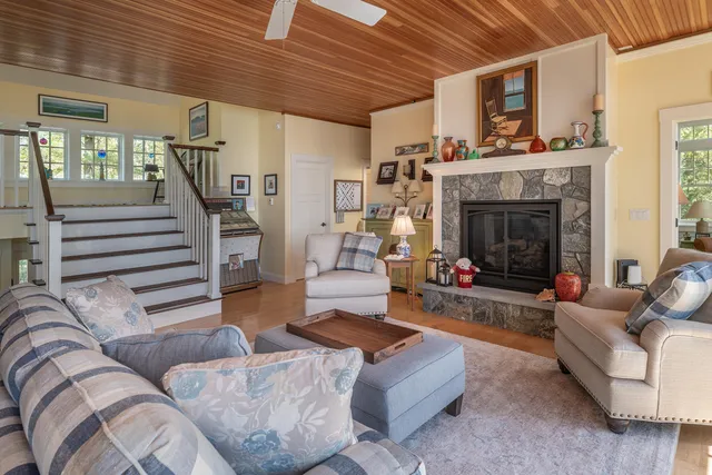 $4,200,000 | 361 Raymond Cape Road, Raymond, ME 04071