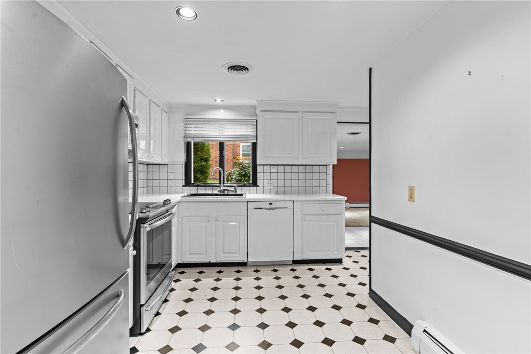 45 Rangeley Road Cranston, RI 02920 - Photo 14 of 35