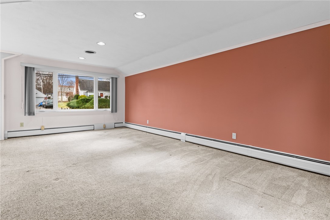 45 Rangeley Road Cranston, RI 02920 - Photo 18 of 35