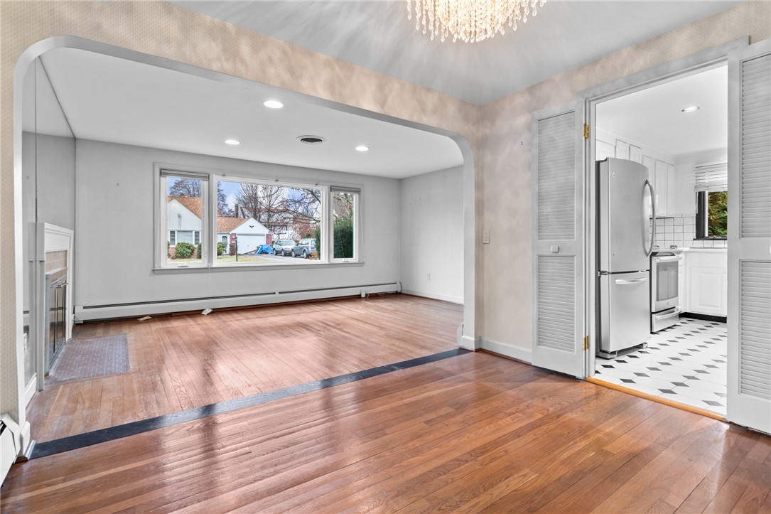 45 Rangeley Road Cranston, RI 02920 - Photo 7 of 35