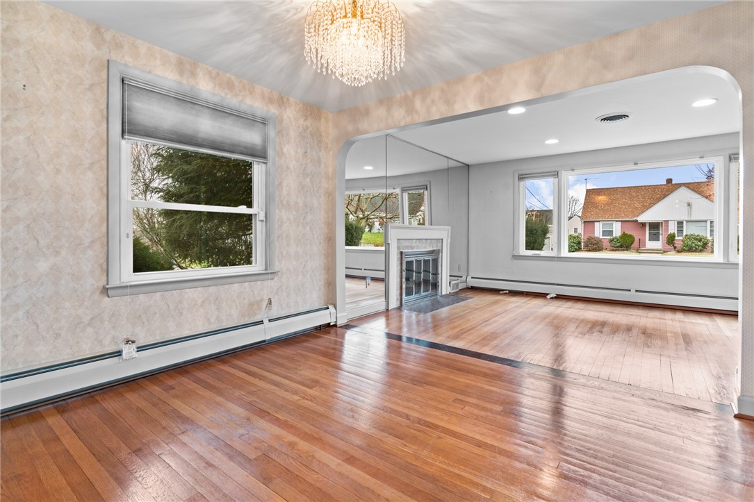 45 Rangeley Road Cranston, RI 02920 - Photo 10 of 35