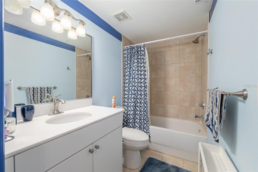 2515 Southwest 35th Place, Unit 219 Gainesville, FL 32608 - Photo 11 of 40
