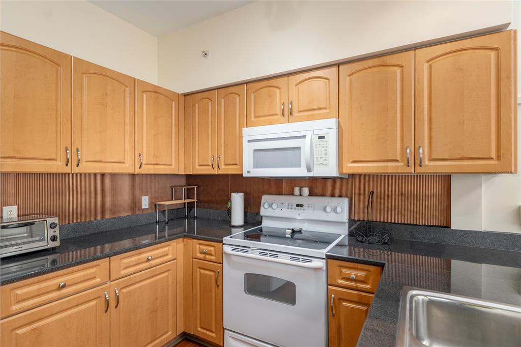 2515 Southwest 35th Place, Unit 219 Gainesville, FL 32608 - Photo 23 of 40