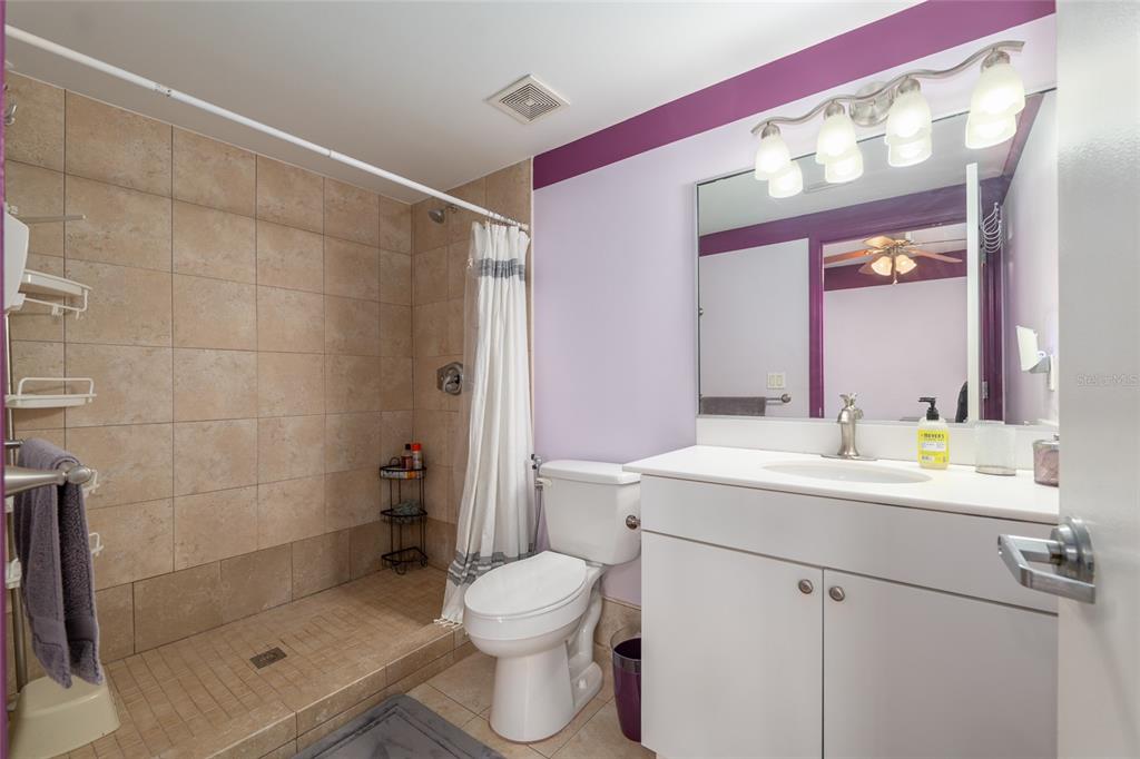 2515 Southwest 35th Place, Unit 219 Gainesville, FL 32608 - Photo 36 of 40
