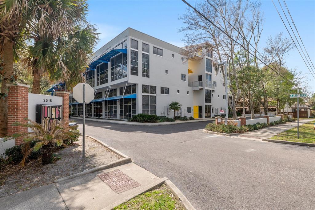 2515 Southwest 35th Place, Unit 219 Gainesville, FL 32608 - Photo 39 of 40