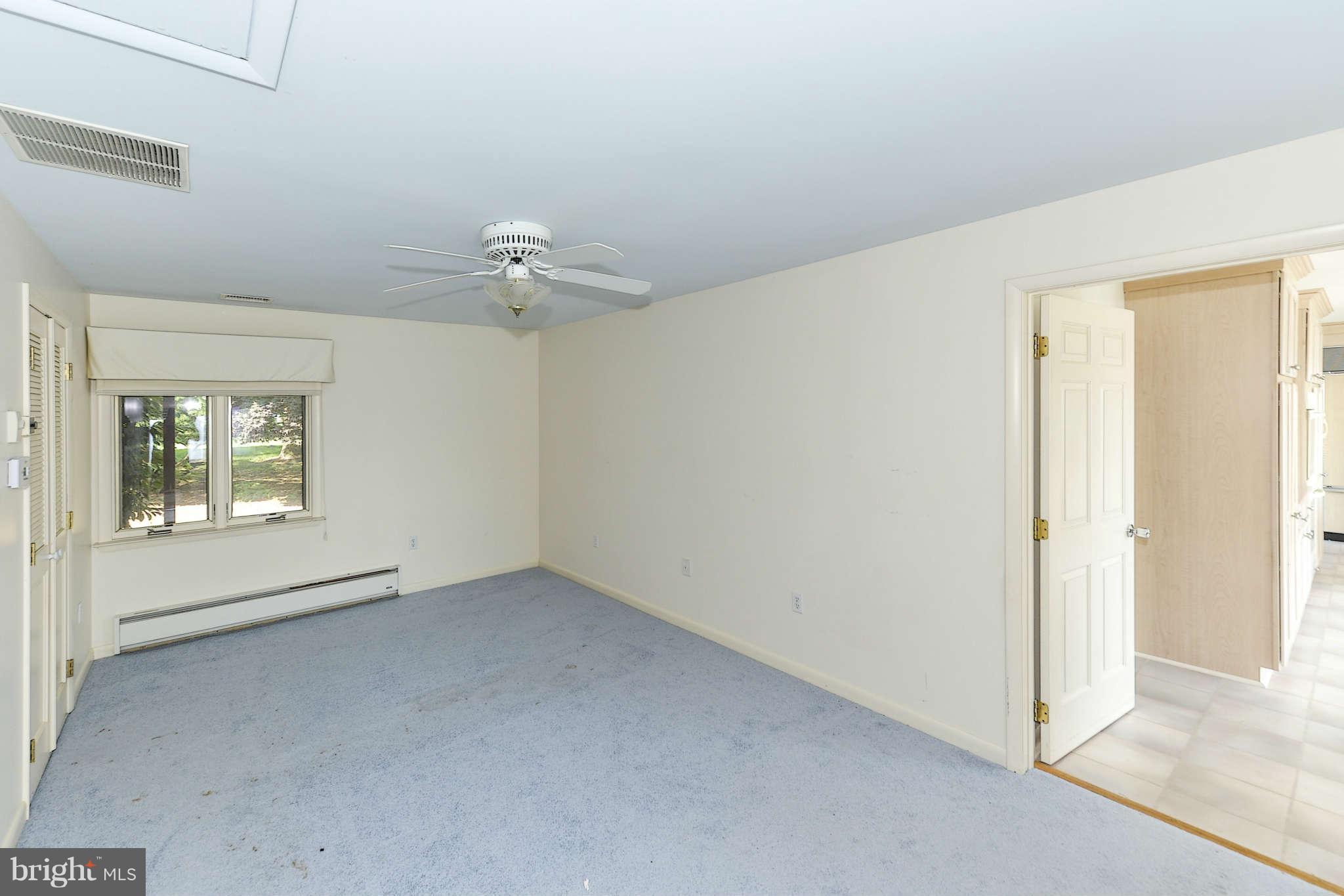 5146 Mountain Road Pasadena, MD 21122 - Photo 12 of 21 Interior General