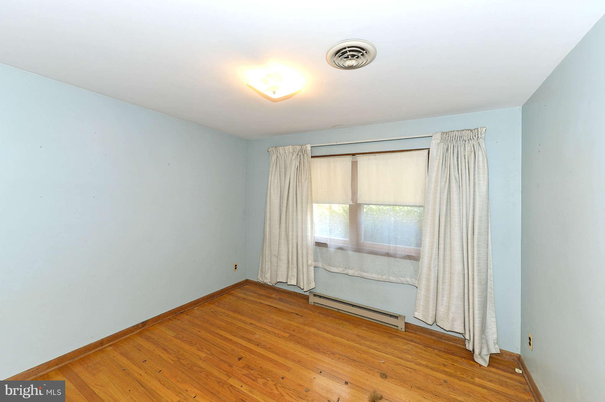 5146 Mountain Road Pasadena, MD 21122 - Photo 16 of 21 Bedroom