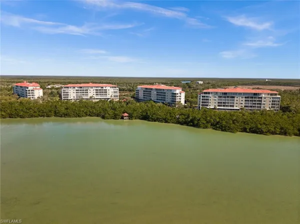 $599,000 | 201 Vintage Bay Drive, Unit B15, Marco Island, FL 34145