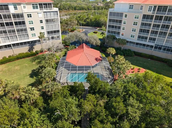 $599,000 | 201 Vintage Bay Drive, Unit B15, Marco Island, FL 34145