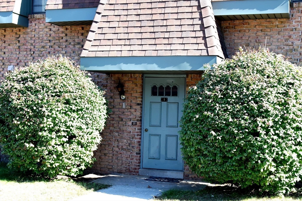 549 Russell Road, Unit 1C Westfield, MA 01085 - Photo 4 of 20 Gallery Image 4