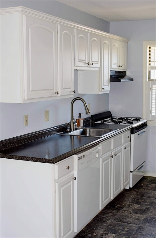549 Russell Road, Unit 1C Westfield, MA 01085 - Photo 10 of 20 Gallery Image 10